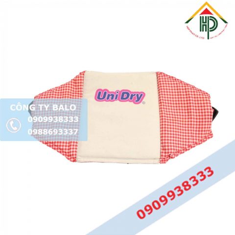 May Đai địu em bé Uni Dry