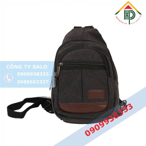 May Túi Đeo Chéo Canvas Camel Đen